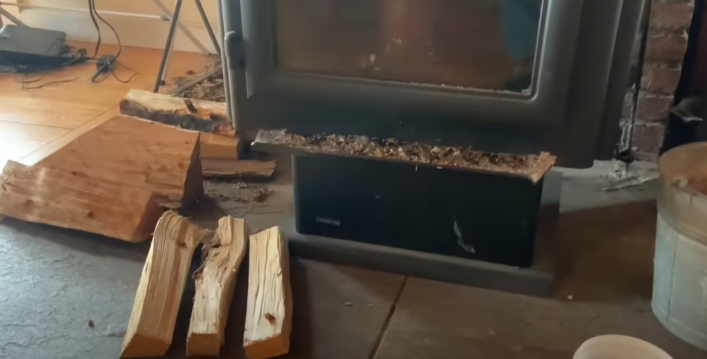 Burning softwood in the fireplace