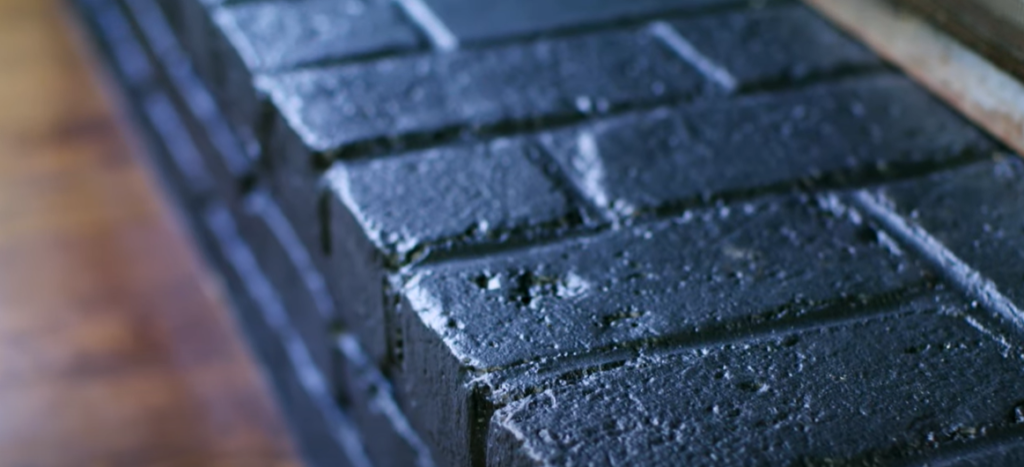 Does WD 40 clean bricks?